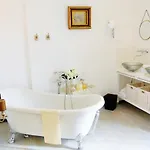 Seaside With Private Pool By The Sea - Villa Trogir